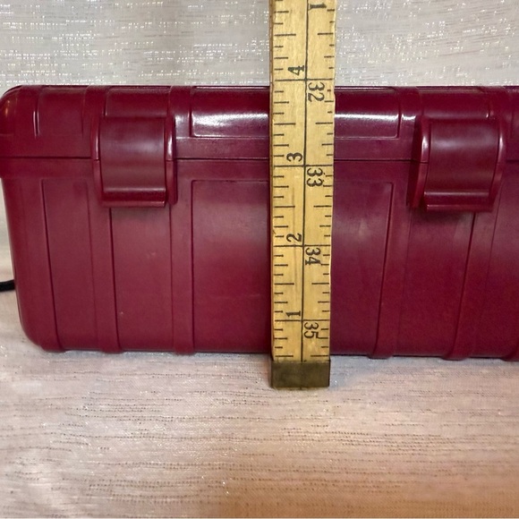 Cigar Large Travel Humidor - Red - Picture 9 of 9